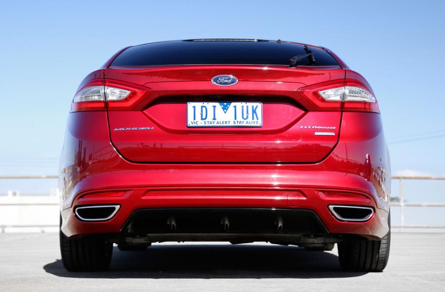  Ford Mondeo Titanium Hatchback 2015 года  (AU) (фото 8 из 12)